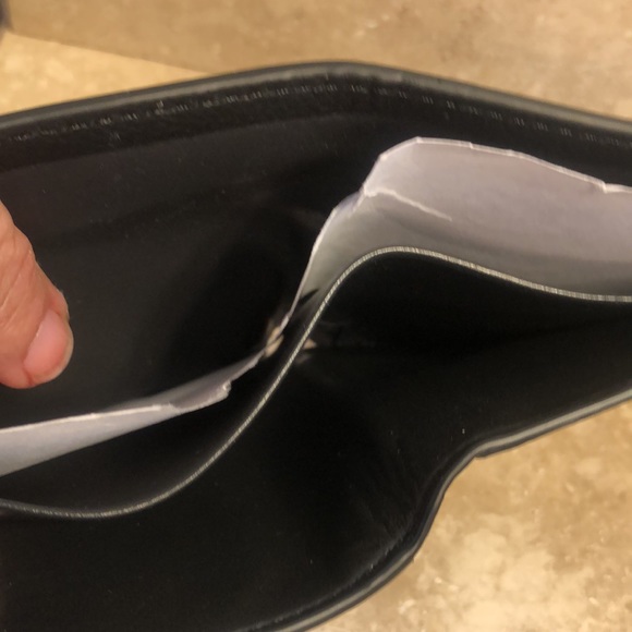 Coach black grain calf leather bifold wallet- NWT - Picture 4 of 5